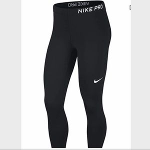 Small Women’s Nike Pro Dri-fit leggings